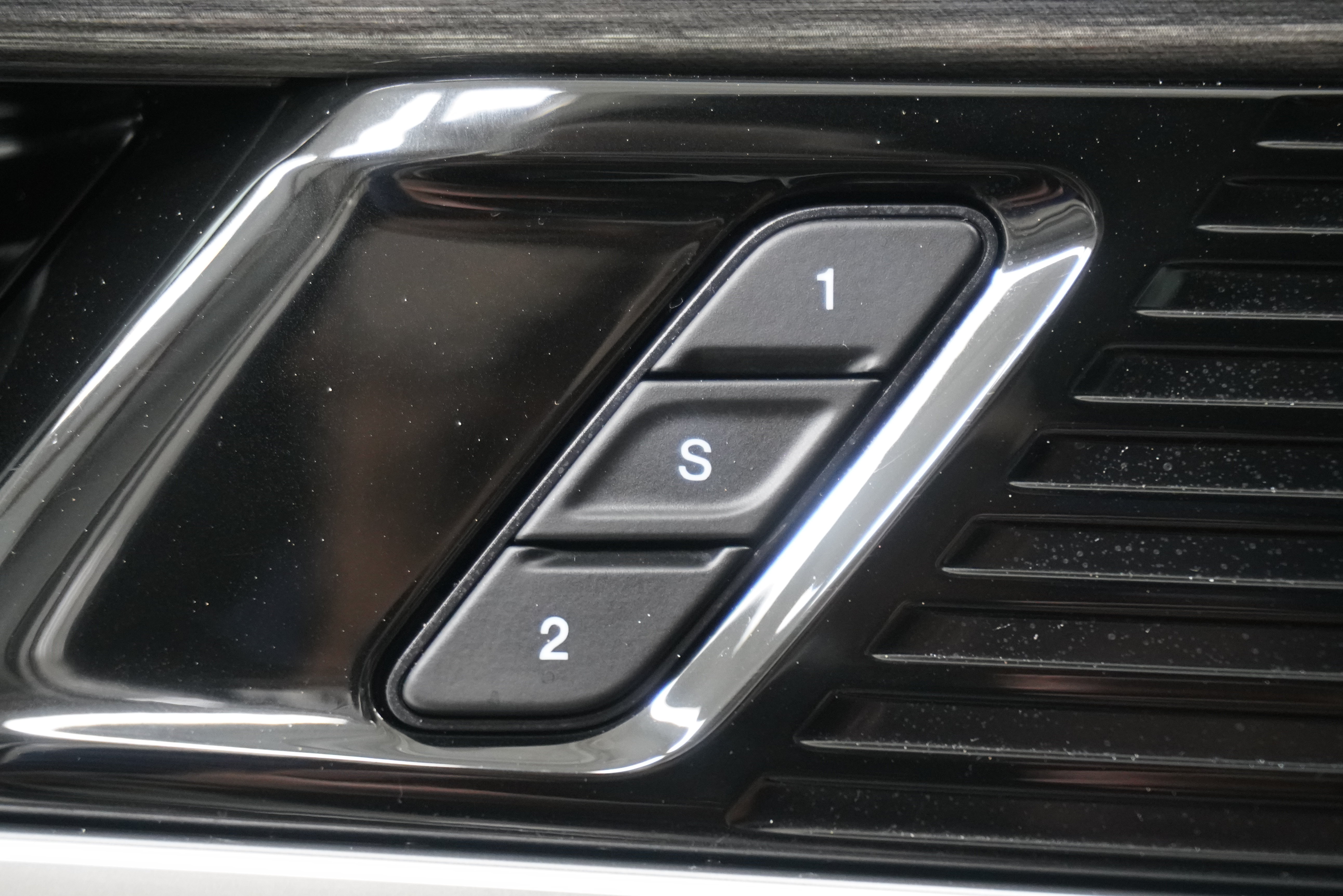 Used 2022 Jeep Wagoneer Series III AWD/4WD image 19