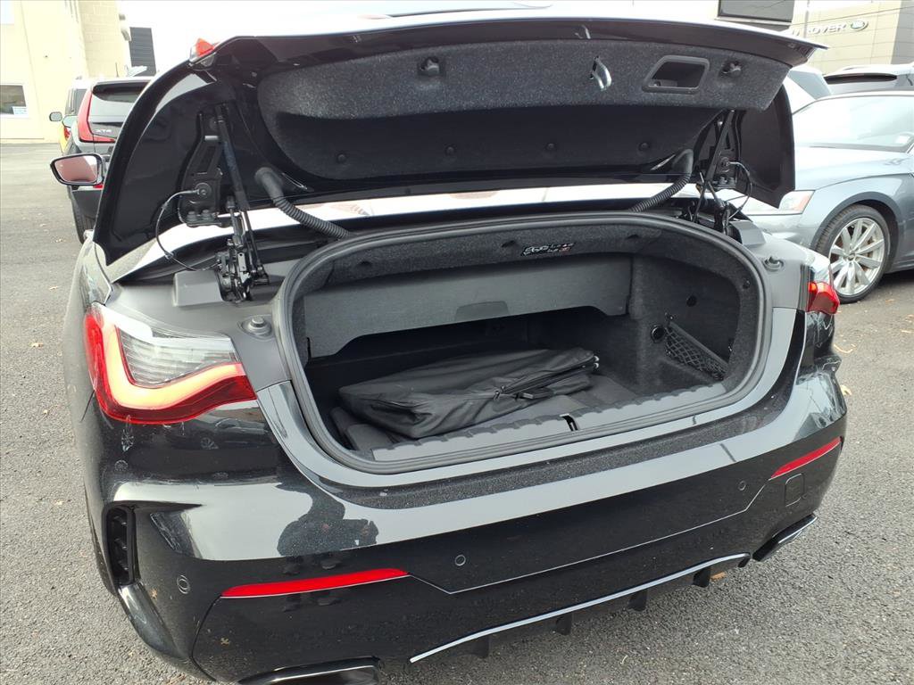 Used 2021 BMW M440i Convertible w/ Premium Package image 11