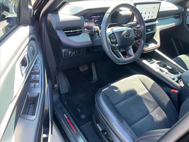 Used 2025 Ford Explorer ST image 14