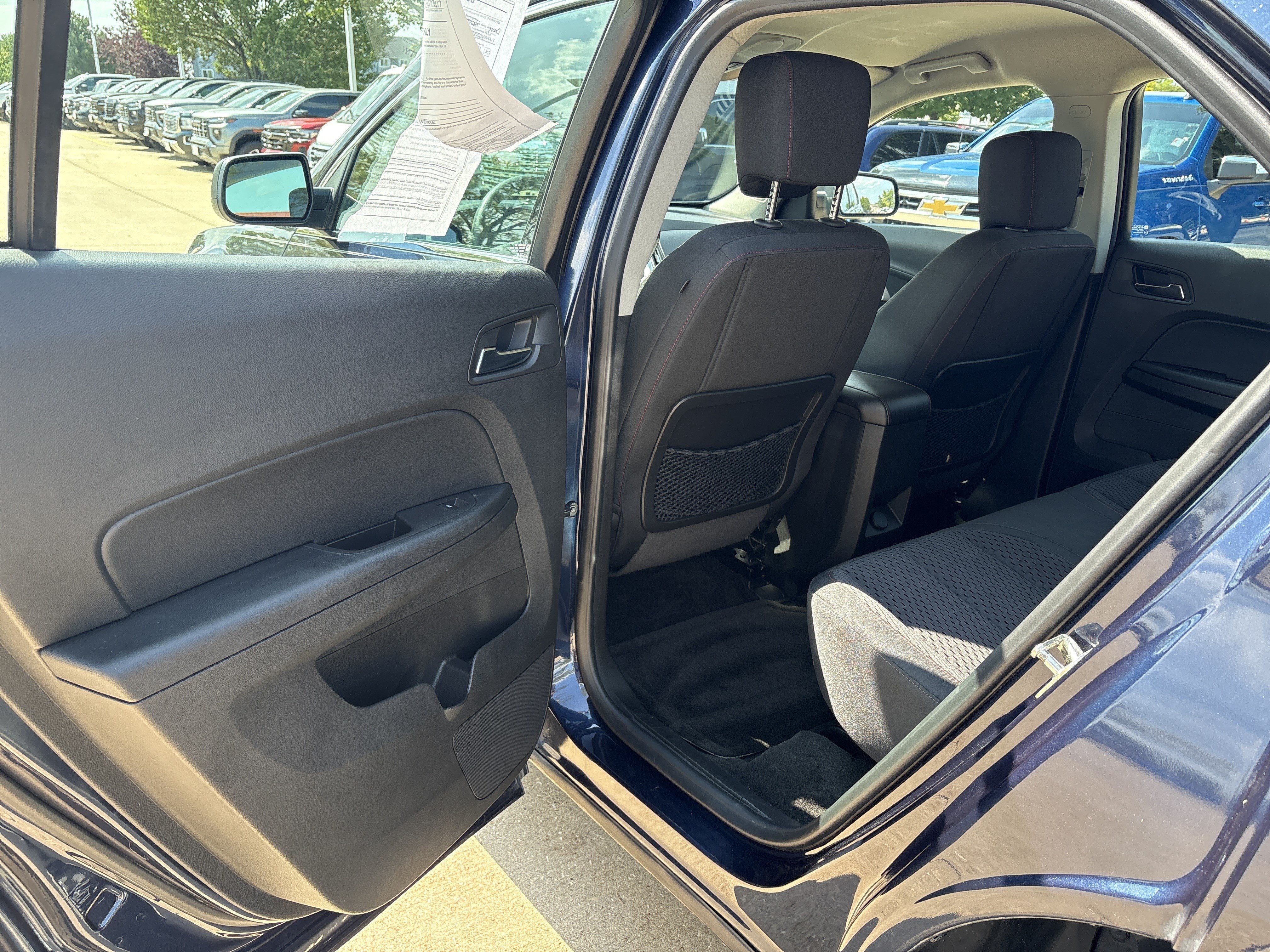 Used 2015 Chevrolet Equinox LS FWD image 11