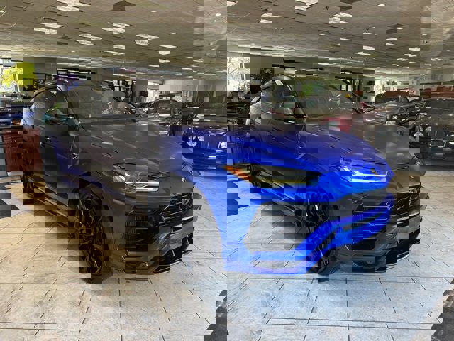 Used 2020 Lamborghini Urus image 1