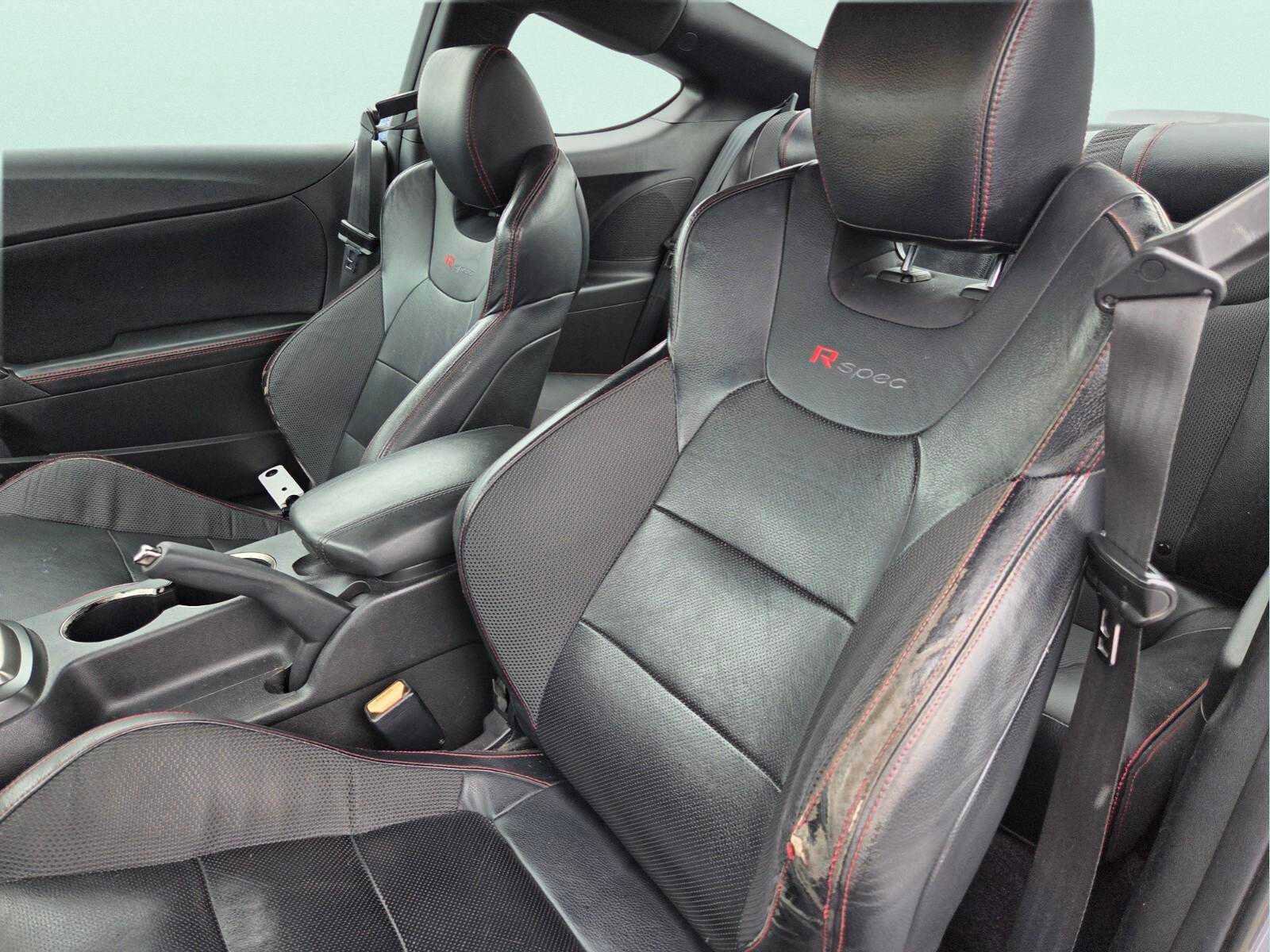 Used 2014 Hyundai Genesis 2.0T RWD image 10