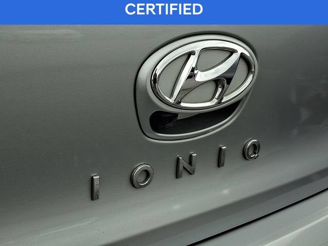 Certified 2022 Hyundai Ioniq Limited FWD image 12