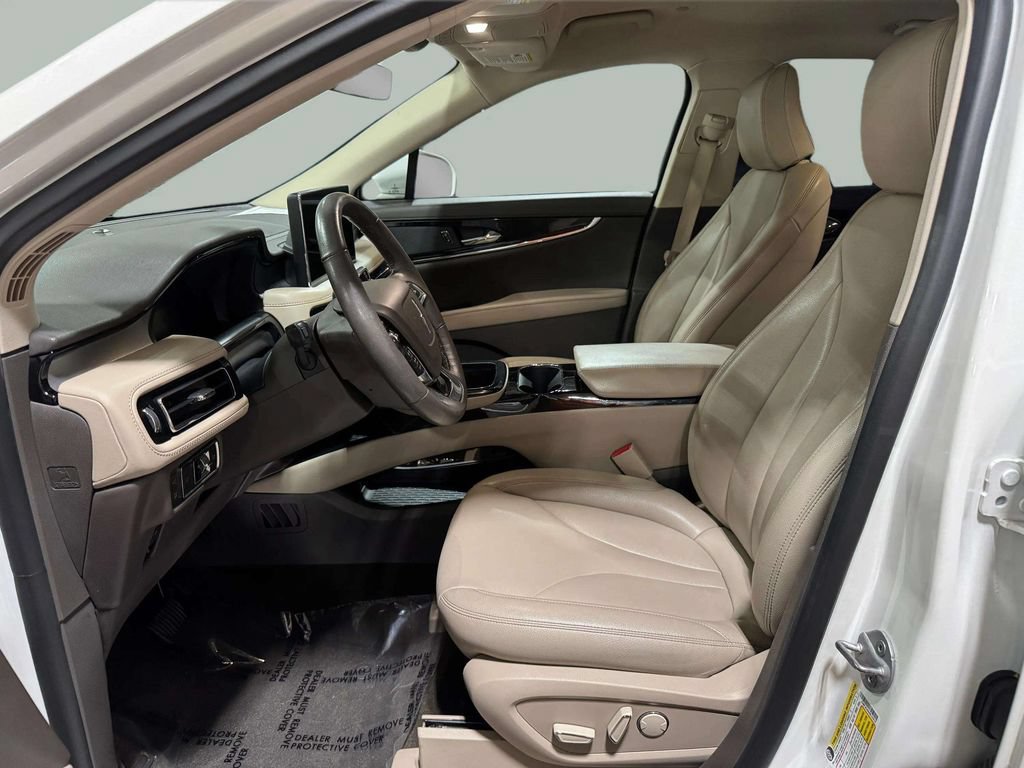 Certified 2022 Lincoln Nautilus FWD image 5