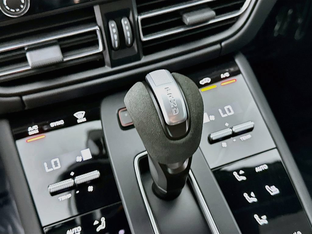 New 2026 Porsche Macan GTS AWD/4WD image 19