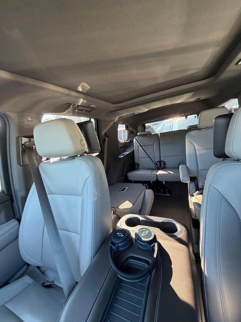 Used 2022 Chevrolet Tahoe LT w/ LT Signature Package AWD/4WD image 29
