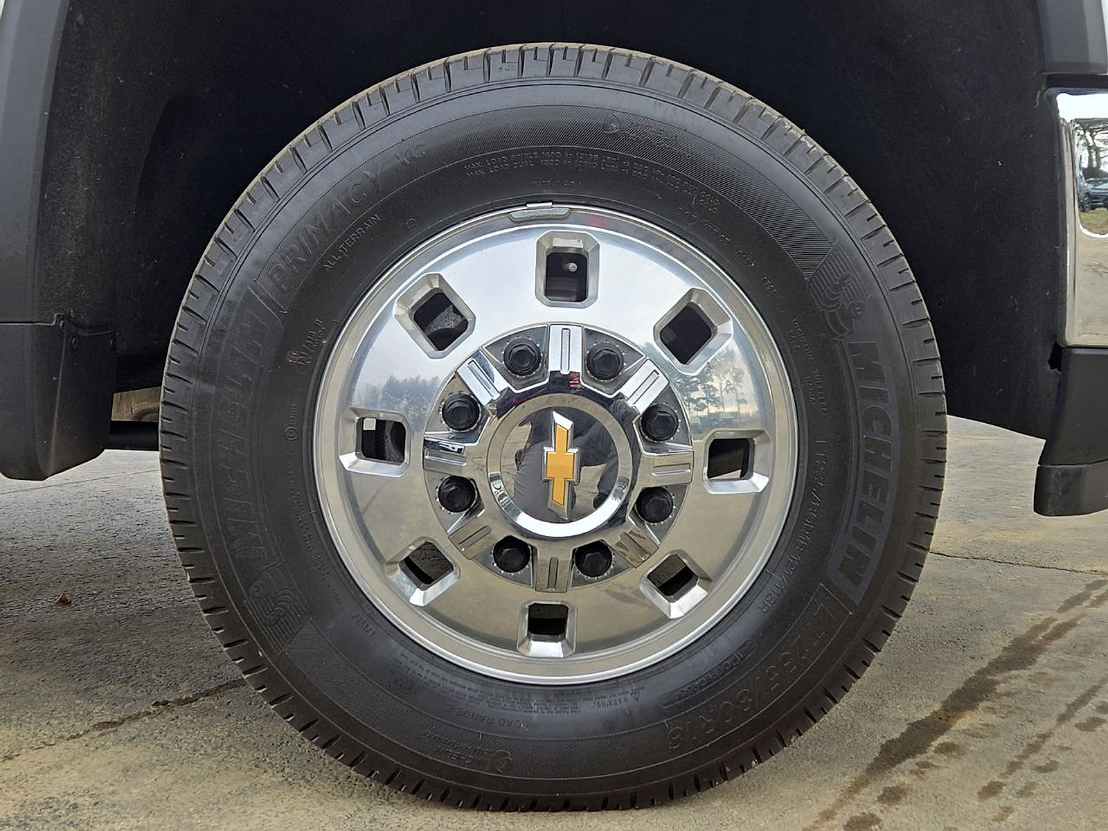 Certified 2024 Chevrolet Silverado 3500 LTZ w/ LTZ Plus Package image 27