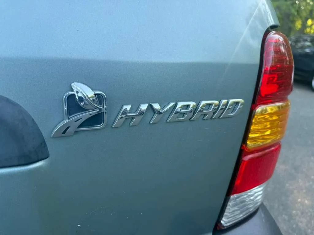 Used 2006 Ford Escape 4WD Hybrid image 21