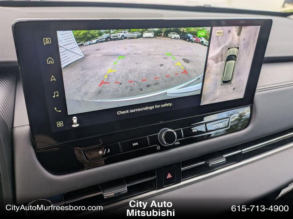 New 2025 Mitsubishi Outlander SE image 20