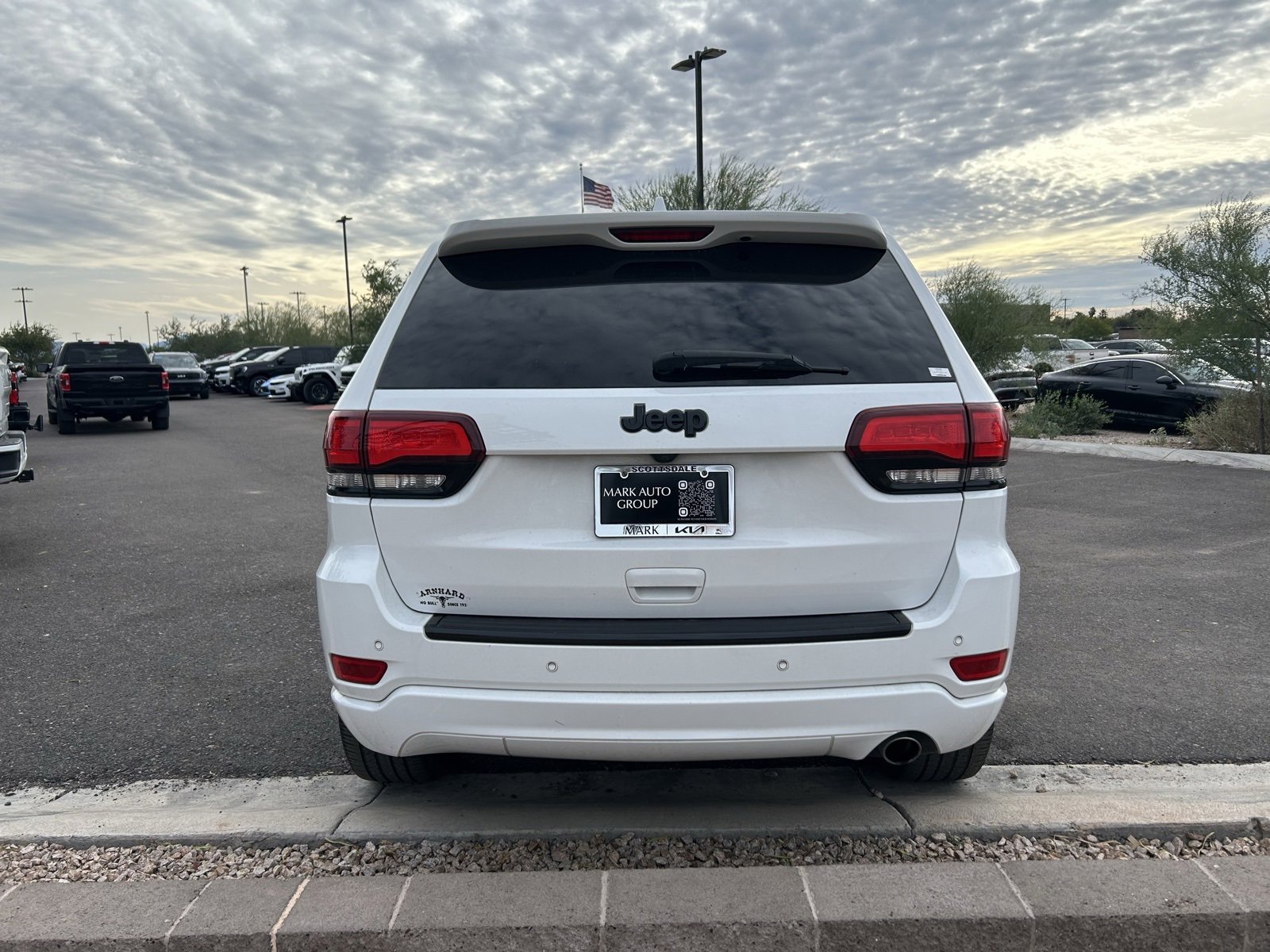 Used 2018 Jeep Grand Cherokee Altitude image 4