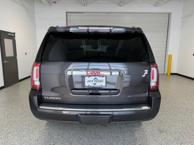 Used 2017 GMC Yukon Denali w/ Open Road Package AWD/4WD image 4