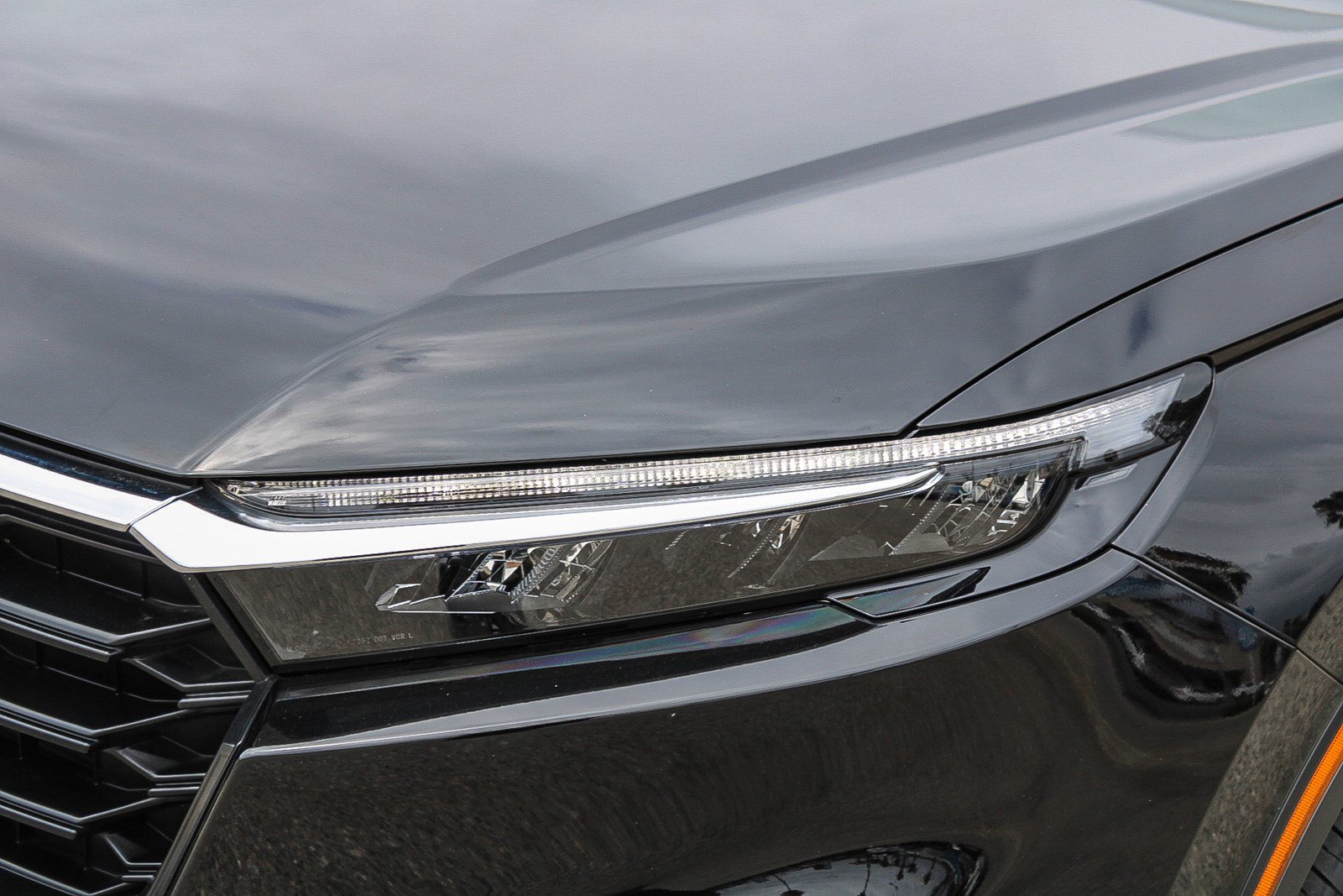 Certified 2025 Honda CR-V LX image 5