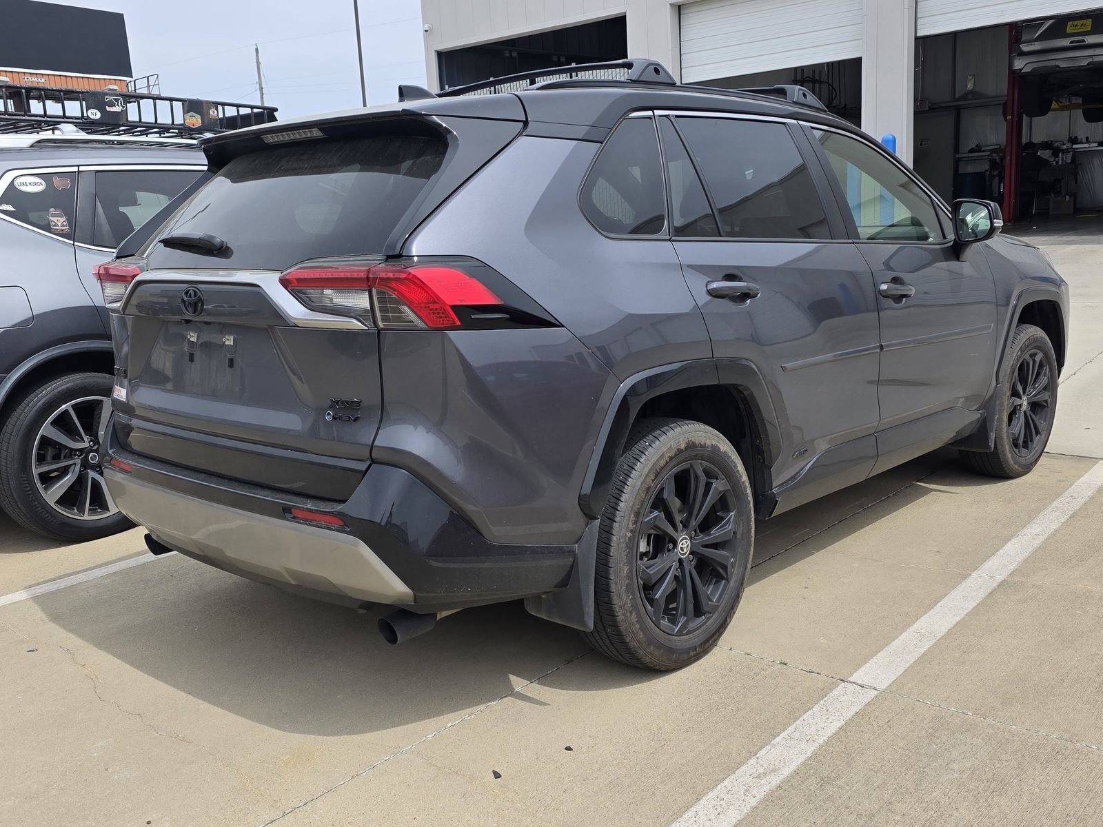 Used 2025 Toyota RAV4 XSE image 5