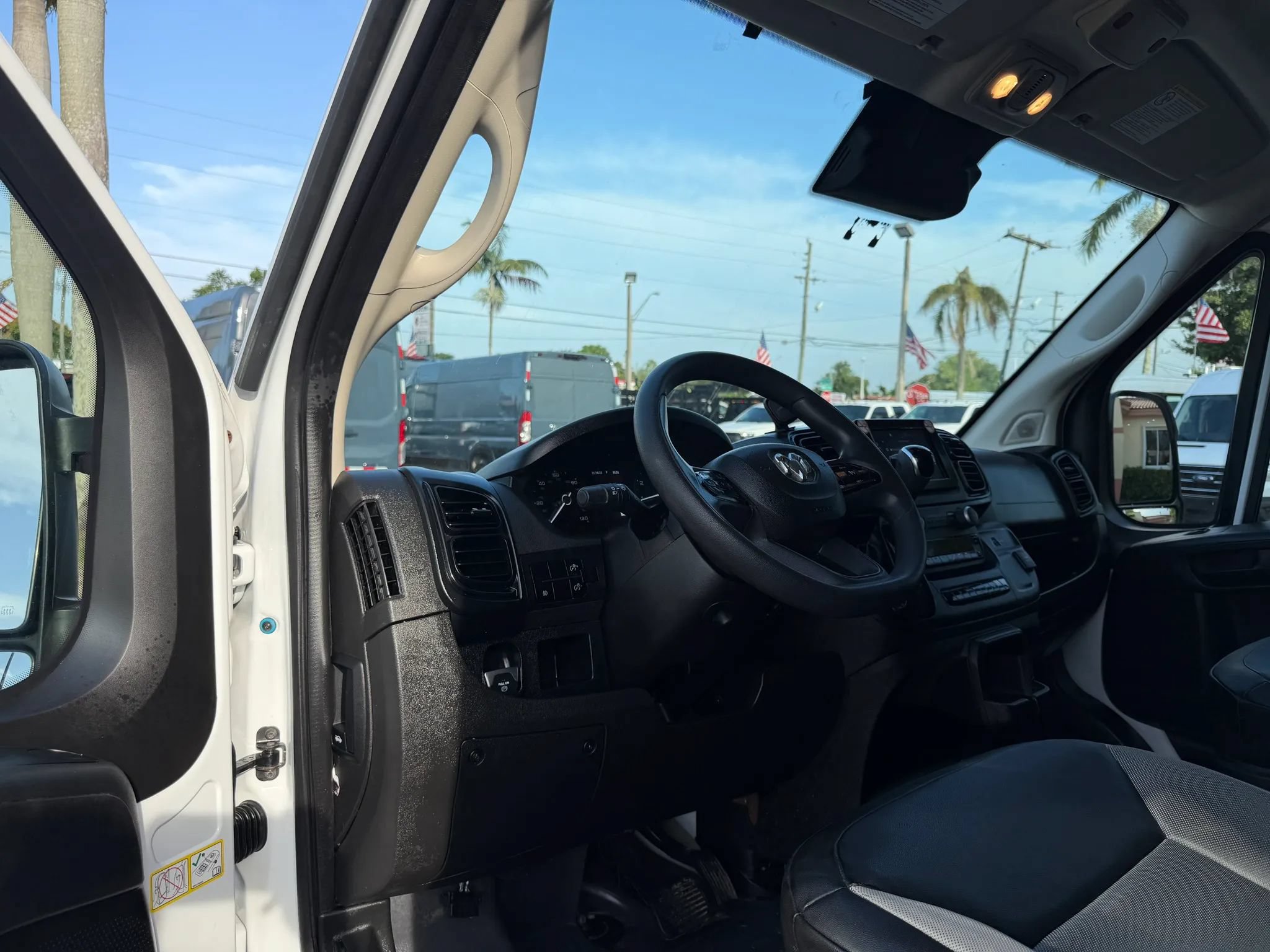 Used 2024 RAM ProMaster 2500 159 High Roof w/ Convenience Group FWD image 12