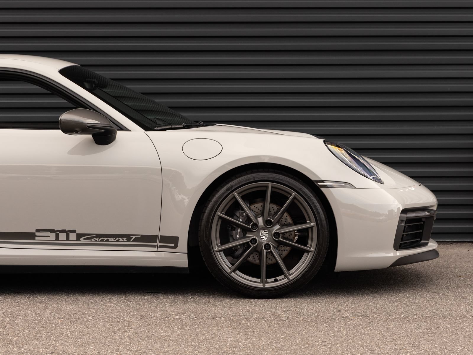 Certified 2024 Porsche 911 Carrera T RWD image 9