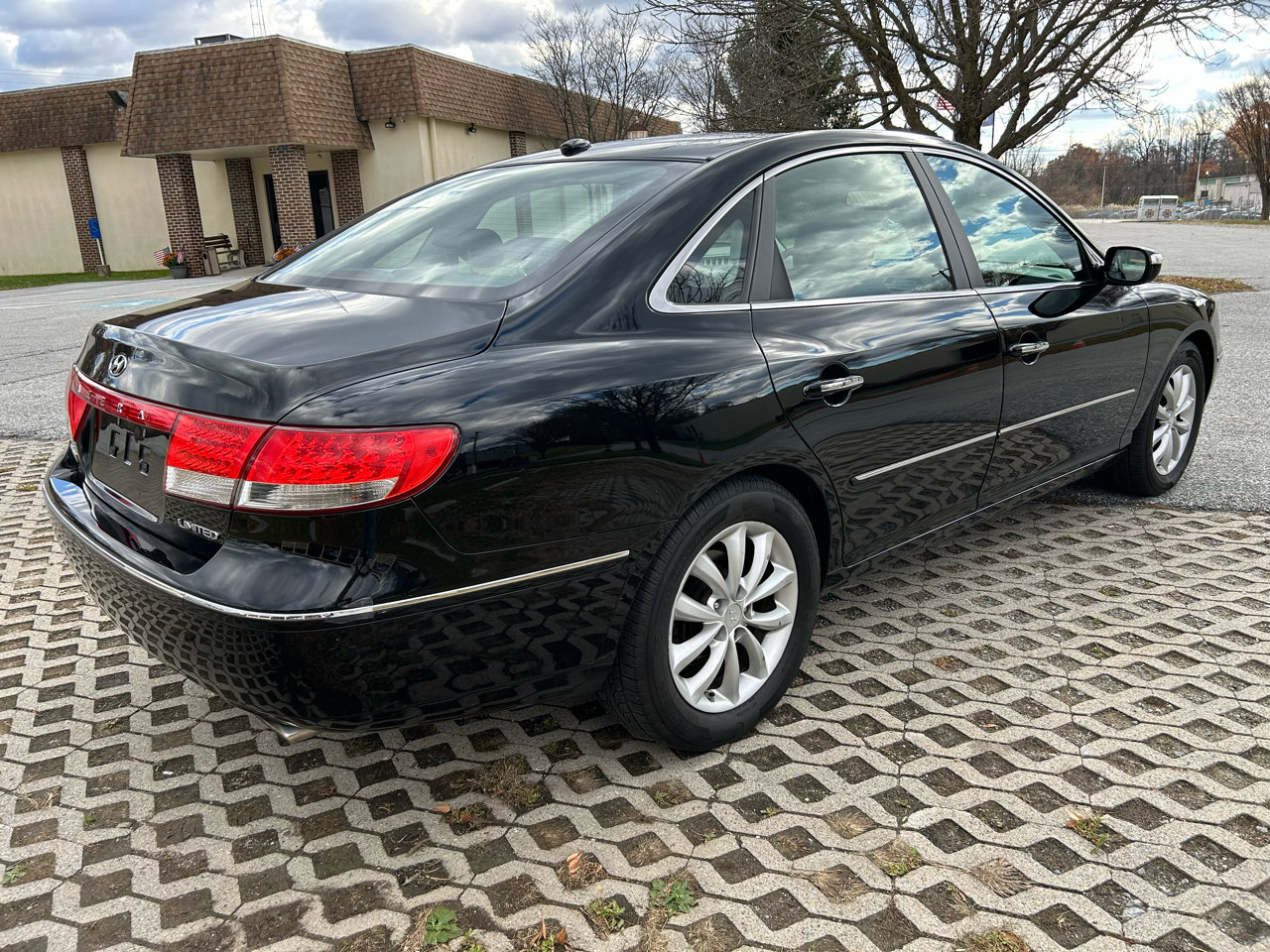 Used 2008 Hyundai Azera Limited image 5