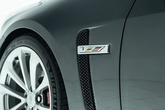 Used 2018 Cadillac CTS V w/ Carbon Fiber Package RWD image 21