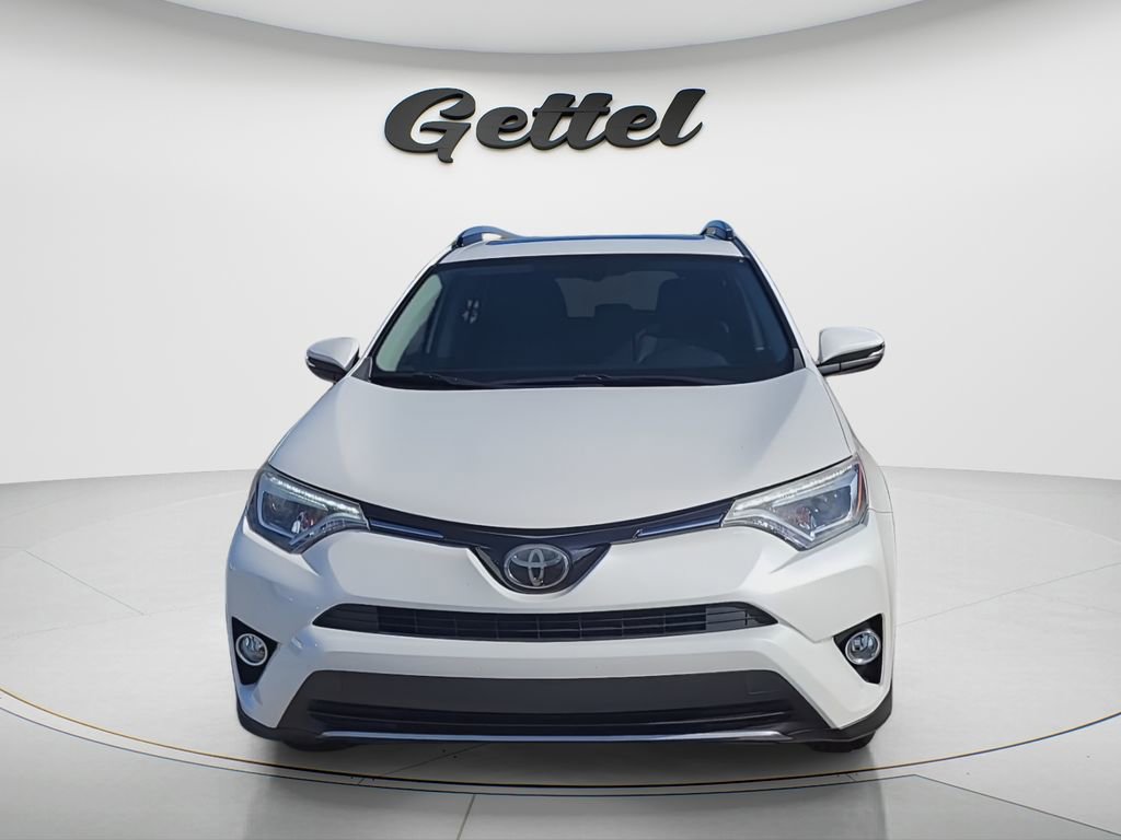 Used 2018 Toyota RAV4 Limited image 16