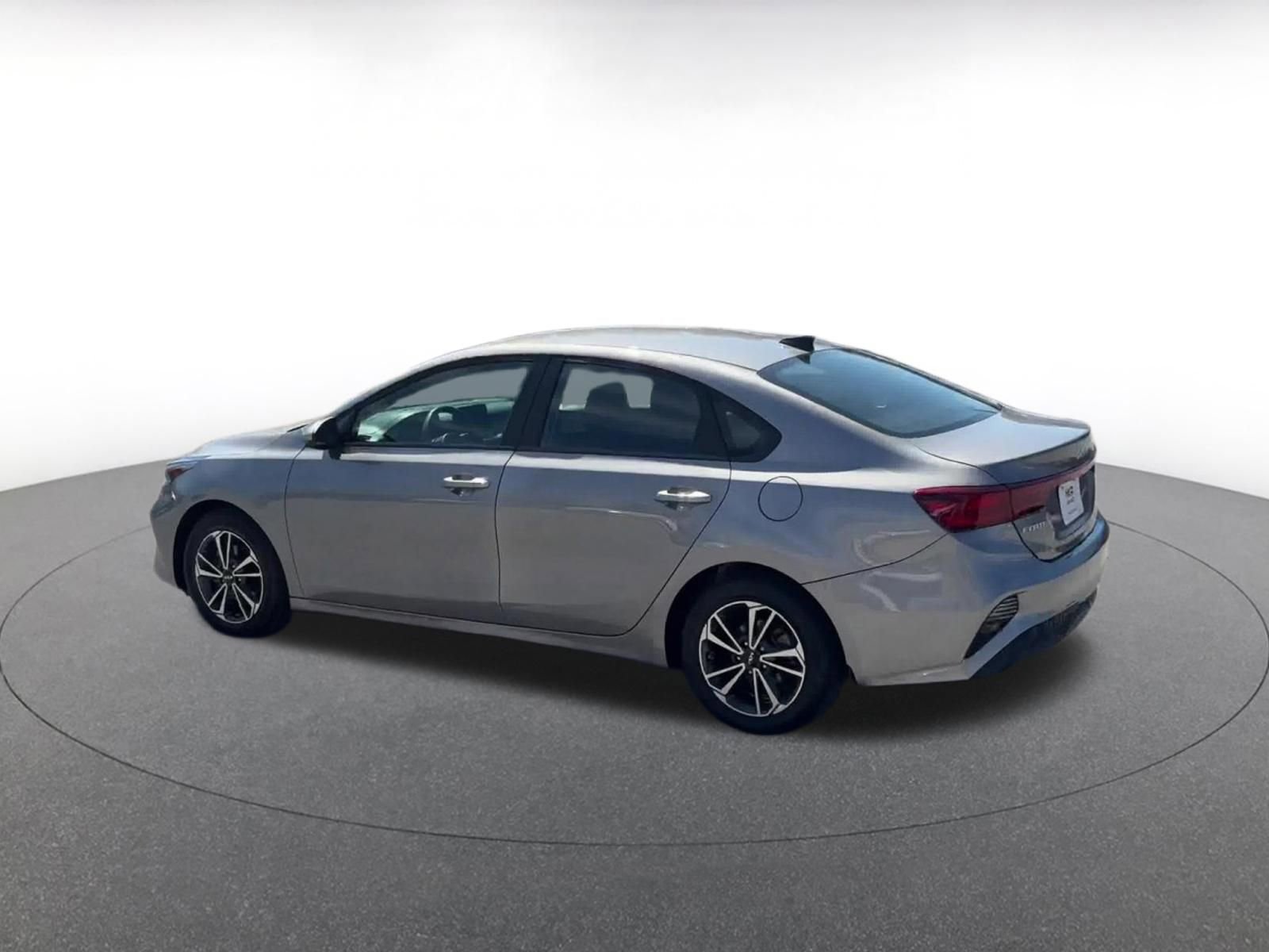 Used 2024 Kia Forte LXS image 10