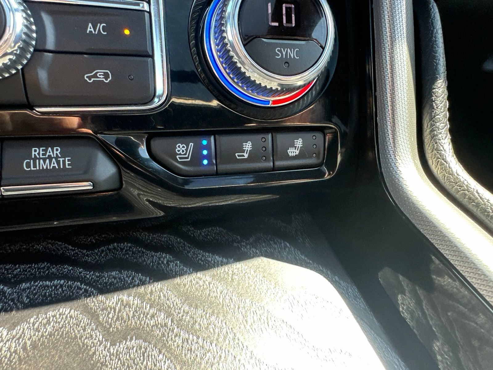 Used 2023 GMC Yukon Denali AWD/4WD image 81