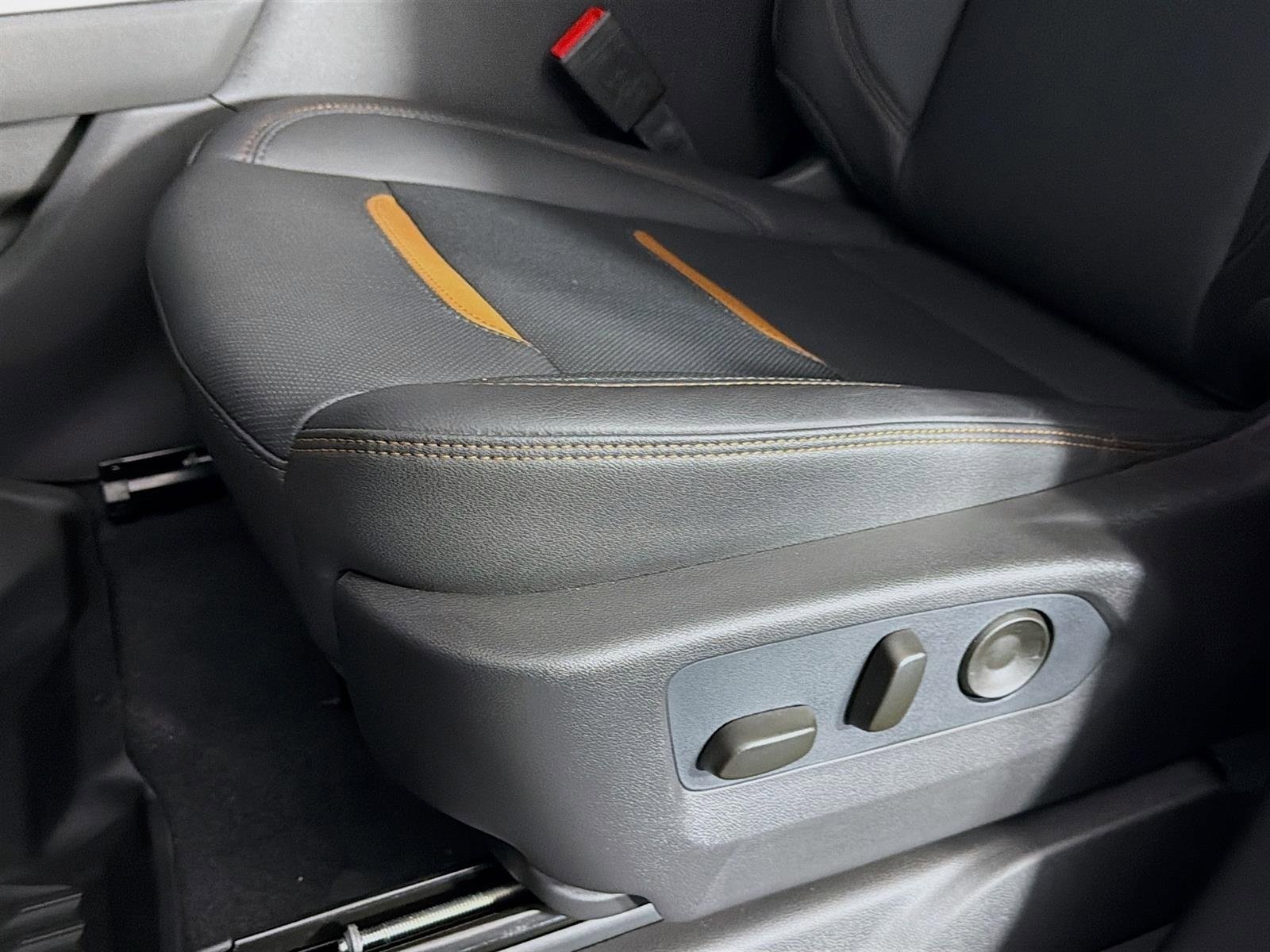 Used 2026 GMC Sierra 1500 AT4 w/ Technology Package image 22