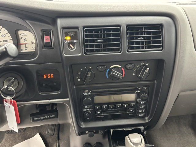 Used 2002 Toyota Tacoma 2WD Xtracab image 17