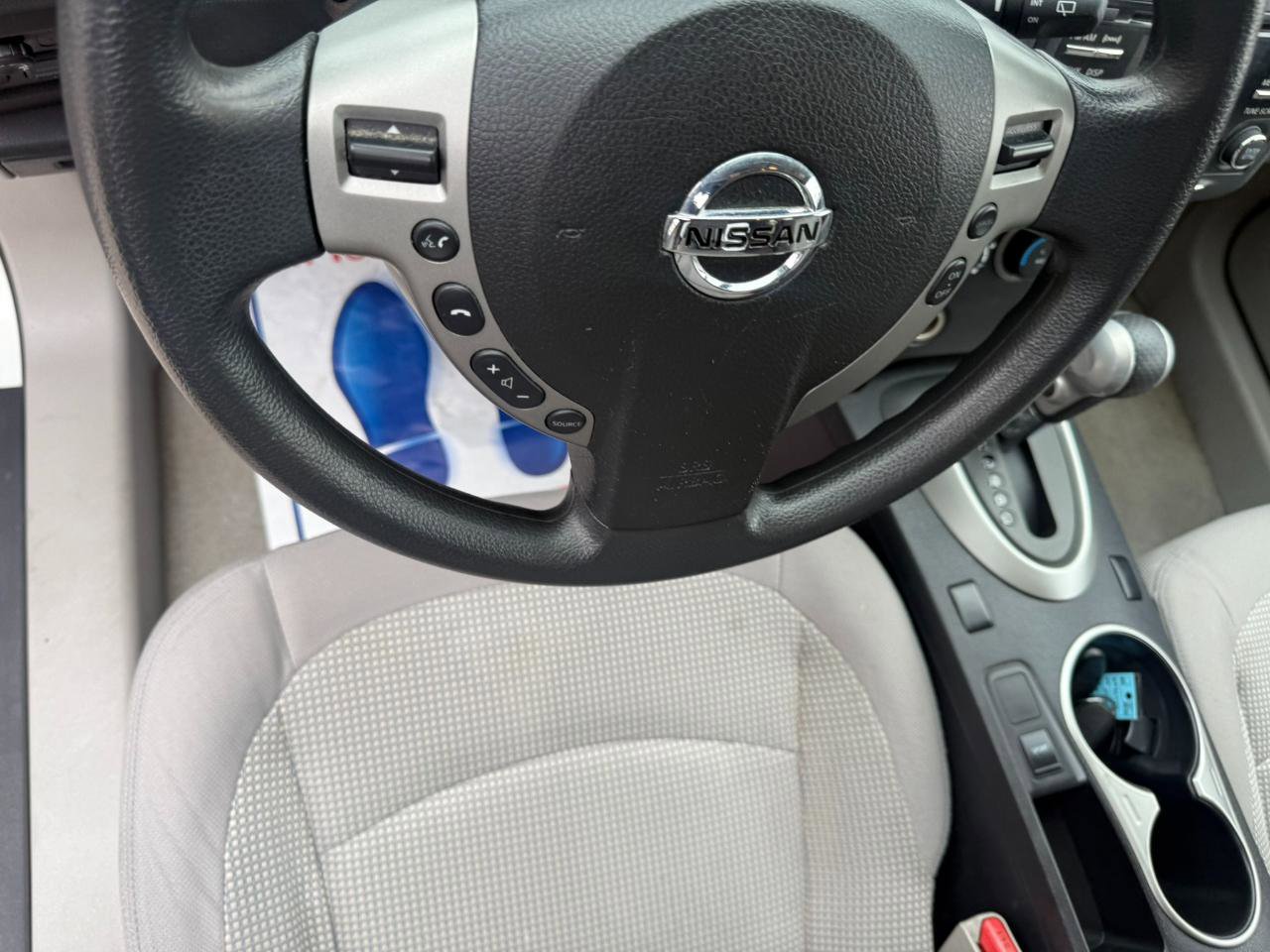 Used 2012 Nissan Rogue SV image 11