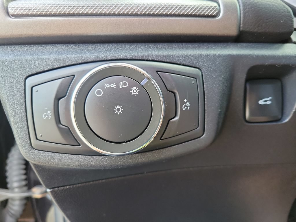 Certified 2020 Ford Fusion SE FWD image 19