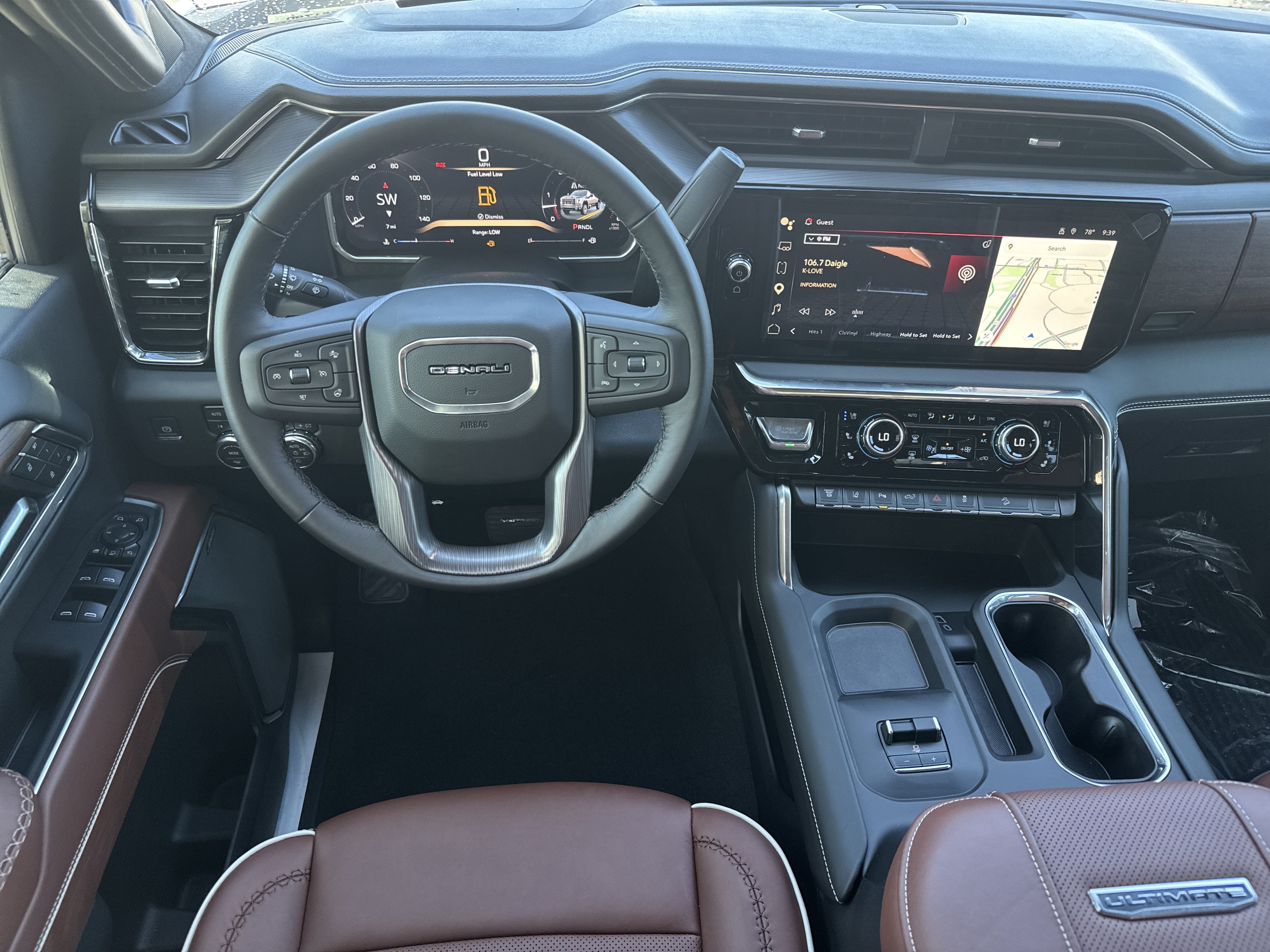 New 2026 GMC Sierra 2500 Denali Ultimate w/ LPO, Black Badging Package AWD/4WD image 18