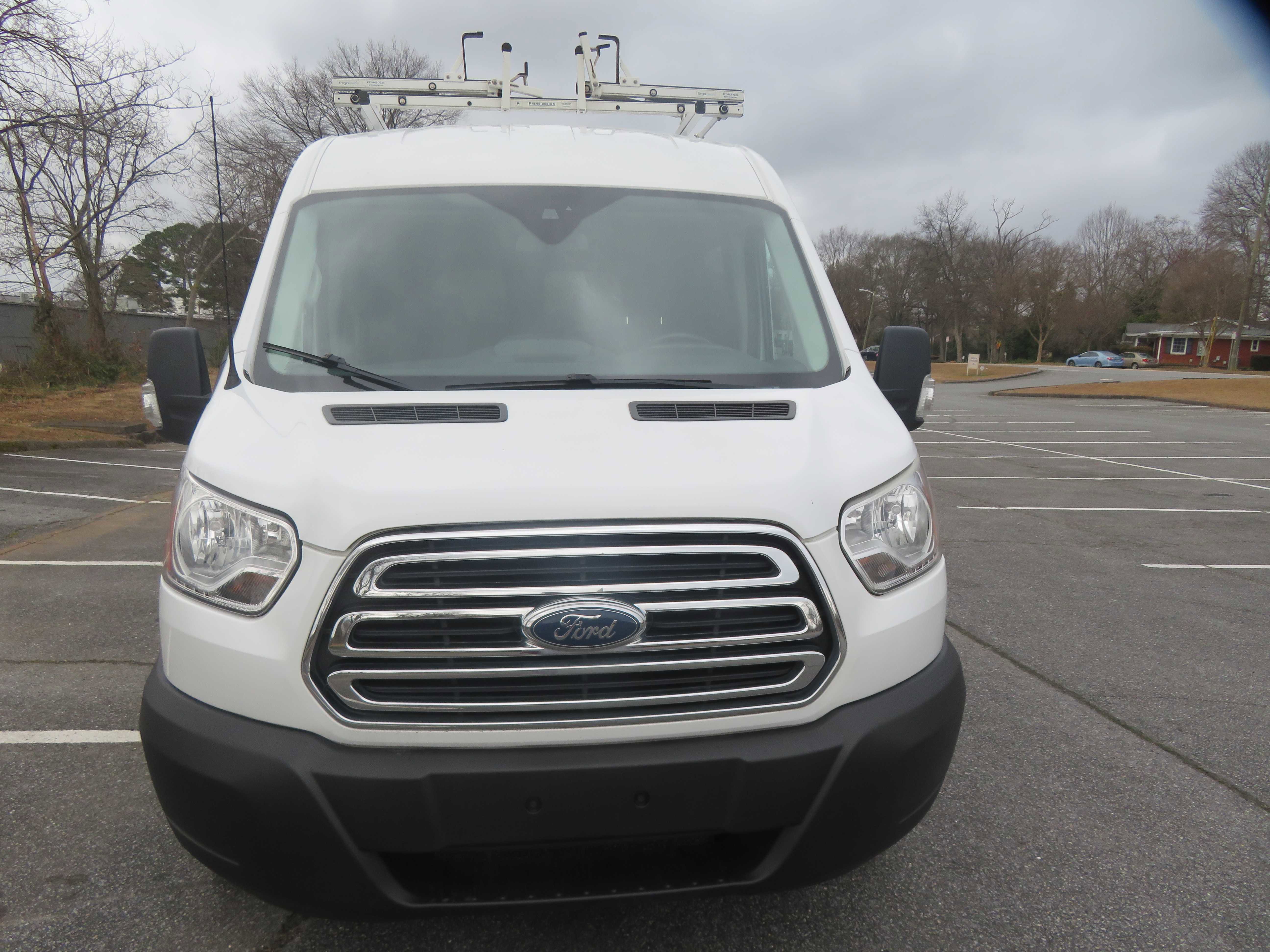 Used 2019 Ford Transit 150 XLT image 2