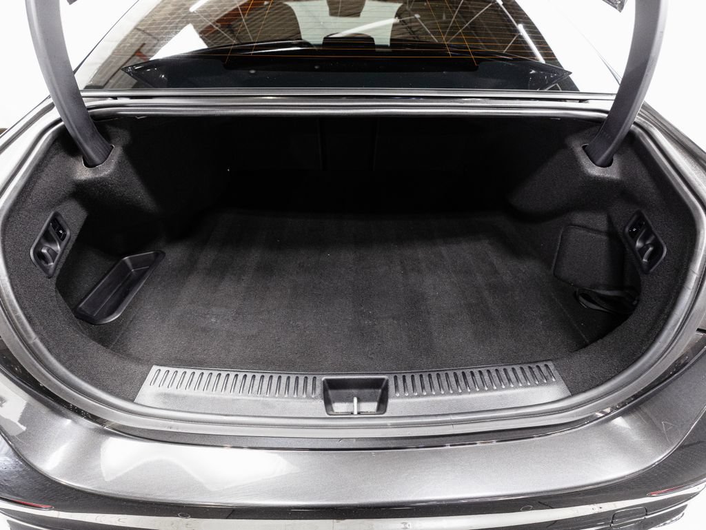 Used 2025 Mercedes-Benz E 53 AMG e 4MATIC Sedan w/ Multicontour Seating Package image 31