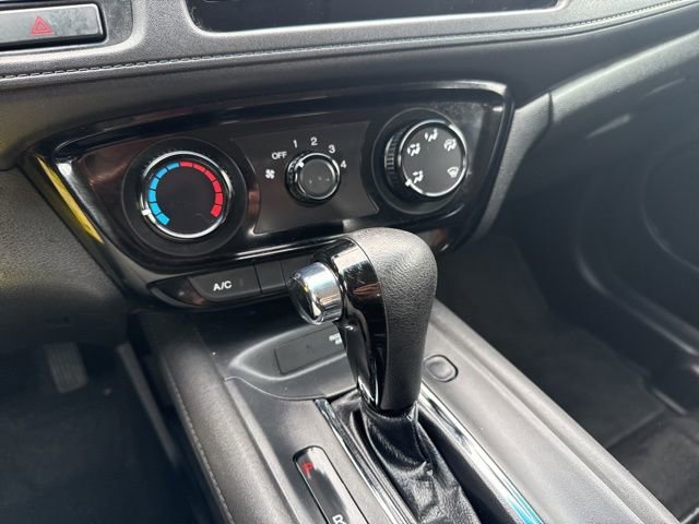 Used 2017 Honda HR-V LX image 19