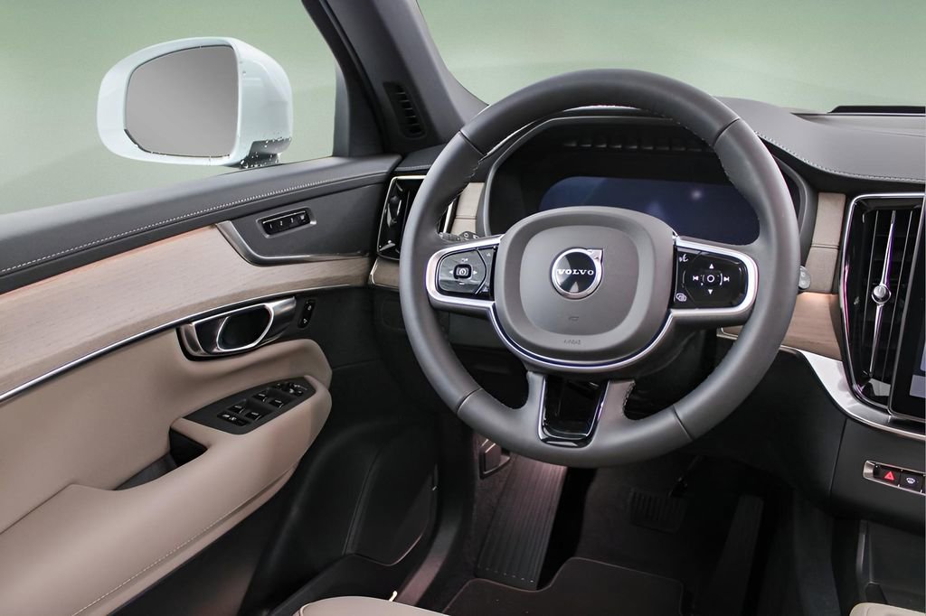 New 2026 Volvo XC90 B5 Core w/ Protection Package Premier image 22