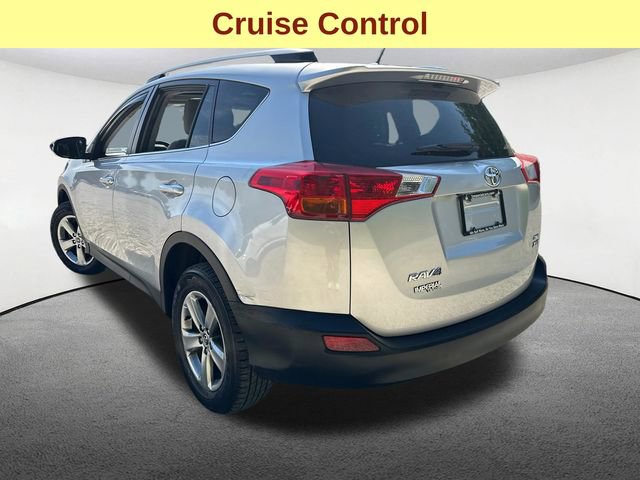 Used 2015 Toyota RAV4 XLE AWD/4WD image 10