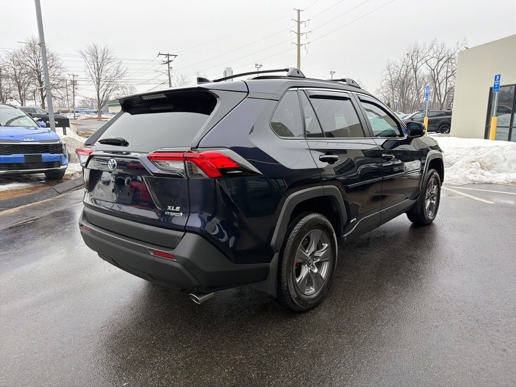 Used 2024 Toyota RAV4 XLE w/ Convenience Package image 6