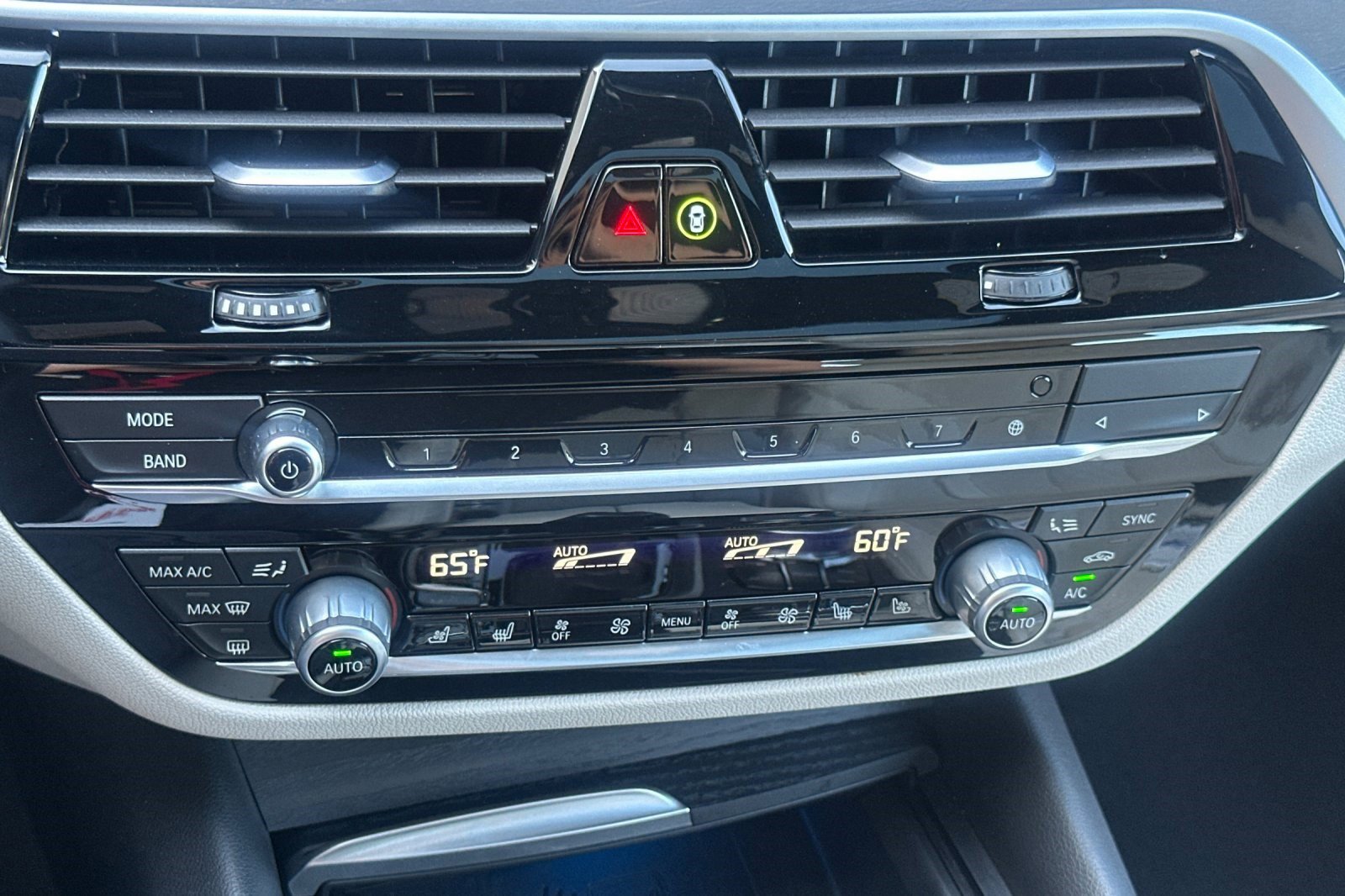 Certified 2023 BMW 530e xDrive w/ Executive Package image 27