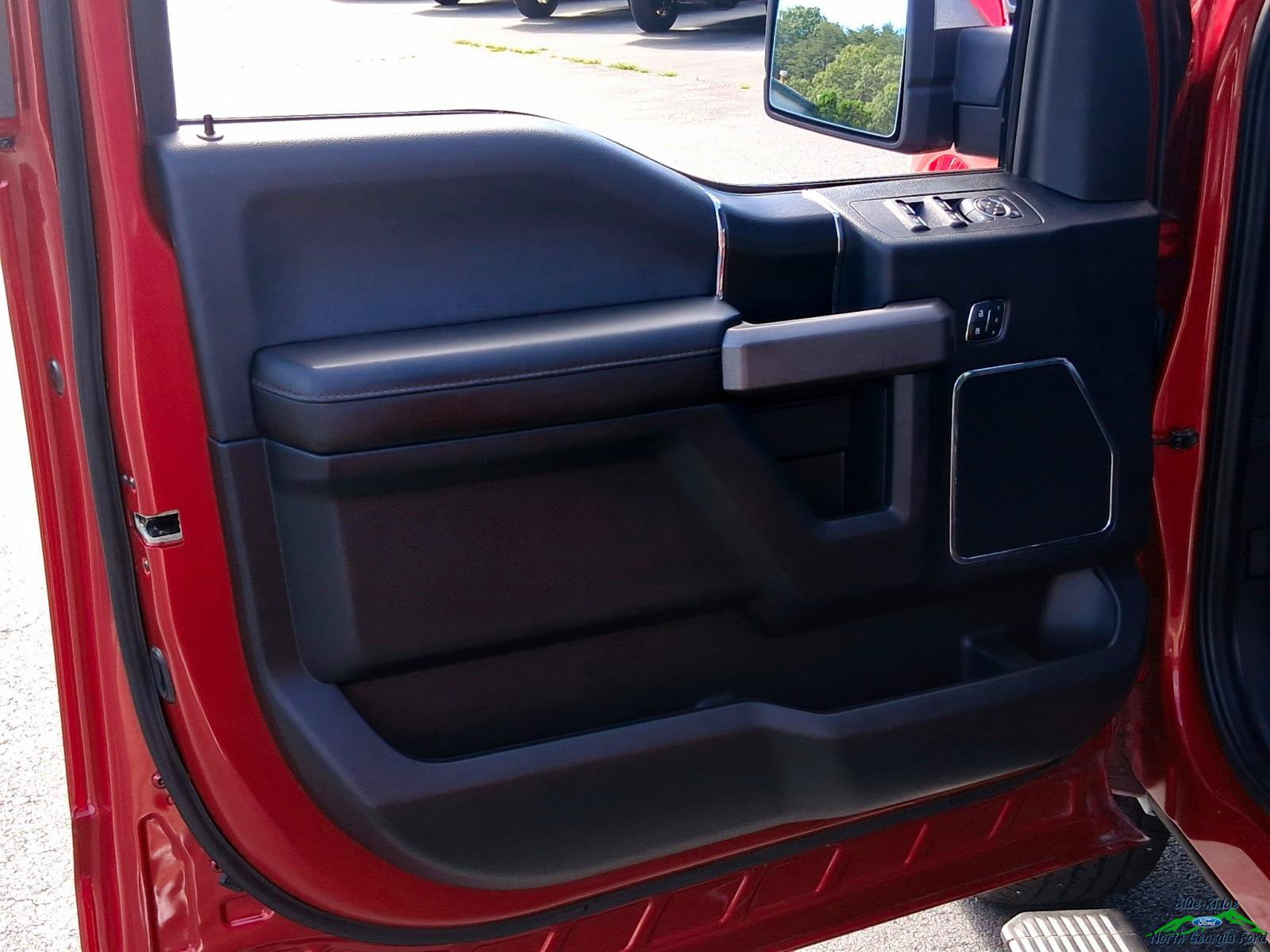 Used 2020 Ford F150 Platinum w/ Equipment Group 701A Luxury AWD/4WD image 10