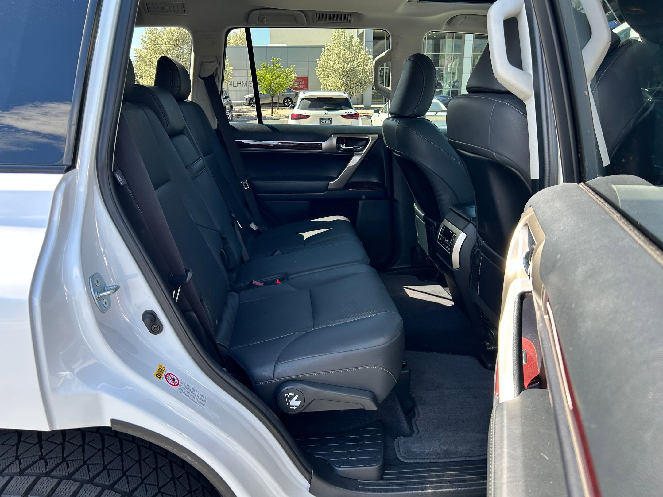 Used 2019 Lexus GX 460 Premium image 26