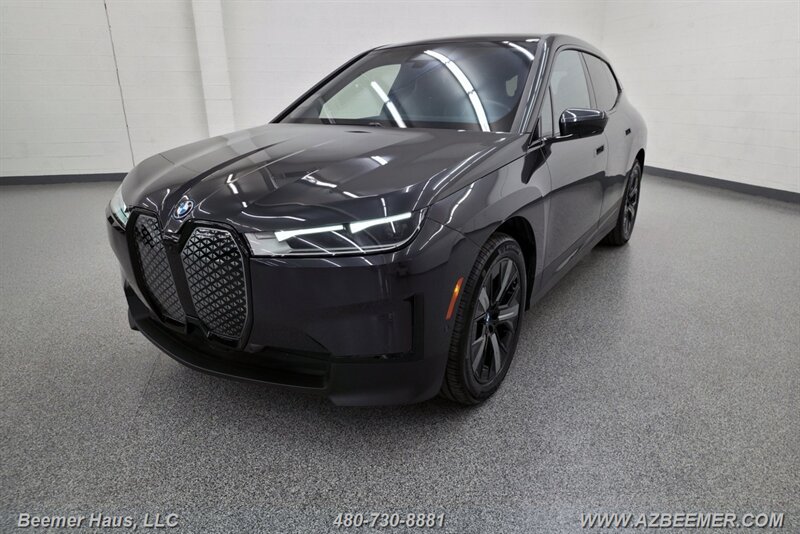 Used 2023 BMW iX xDrive50 w/ Convenience Package AWD/4WD image 2