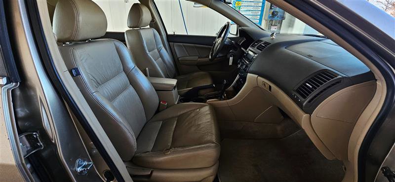Used 2003 Honda Accord EX image 16