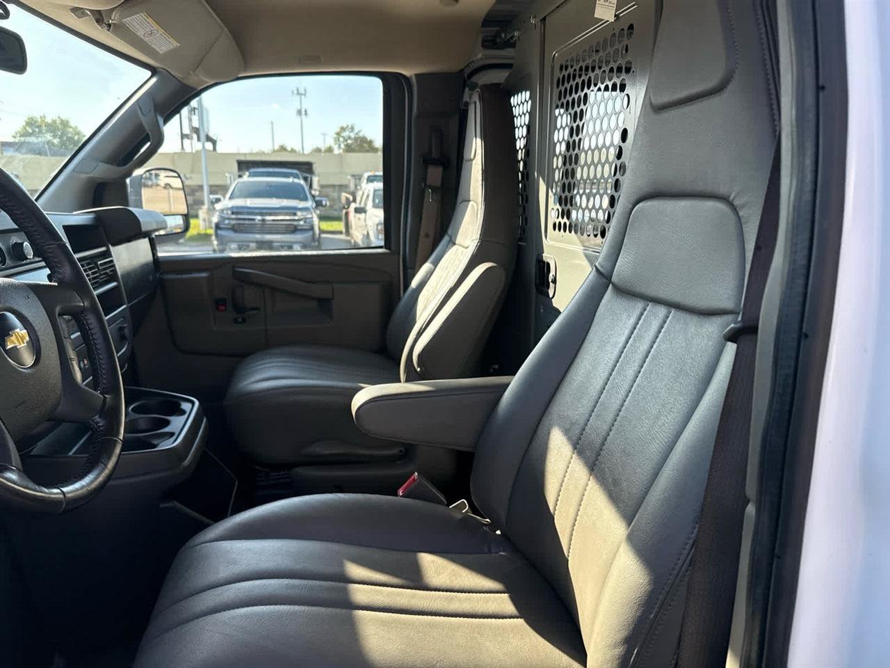 Used 2021 Chevrolet Express 2500 w/ Driver Convenience Package RWD image 12