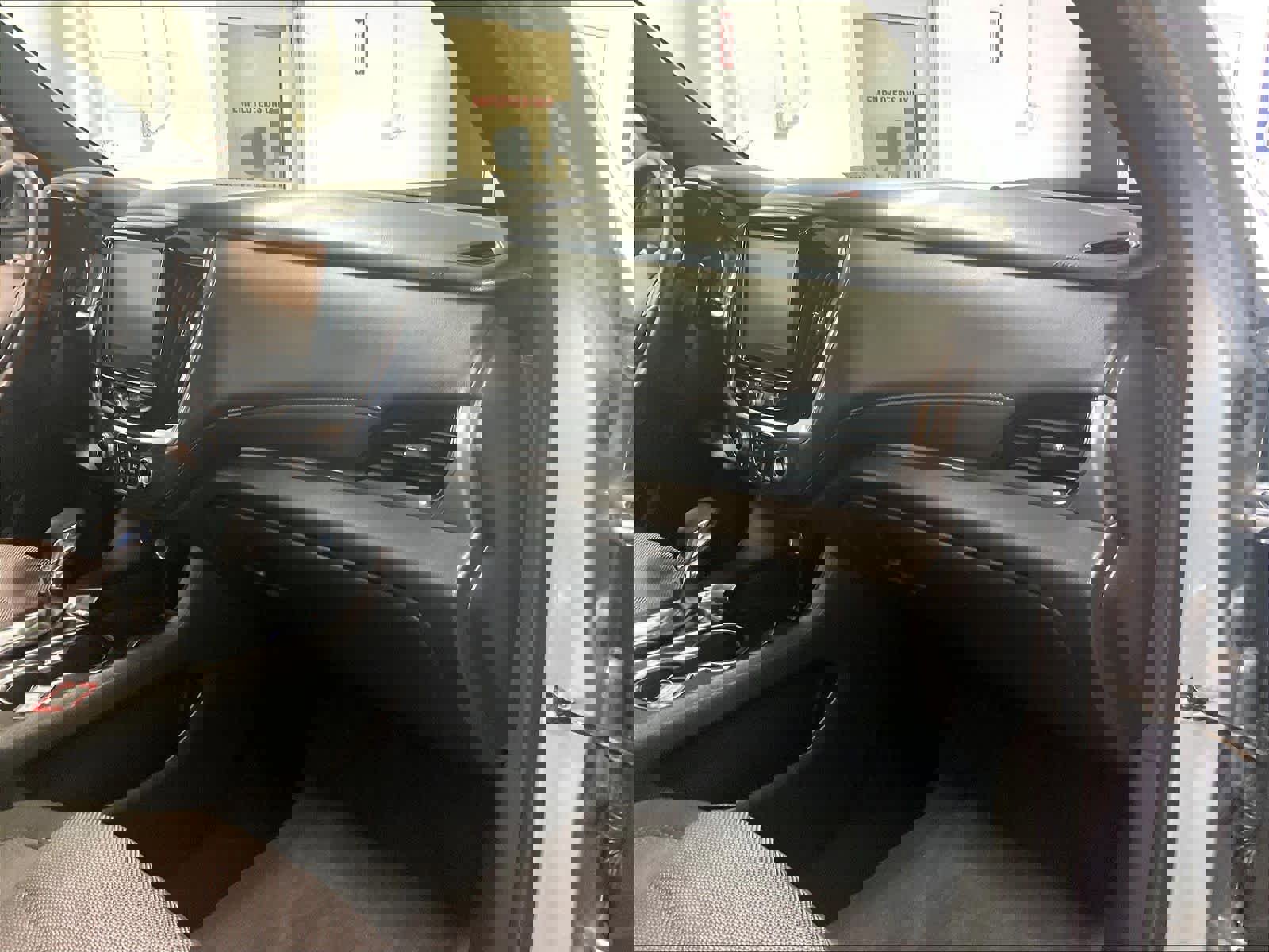 Used 2023 Chevrolet Traverse LT w/ LPO, Floor Liner Package AWD/4WD image 13