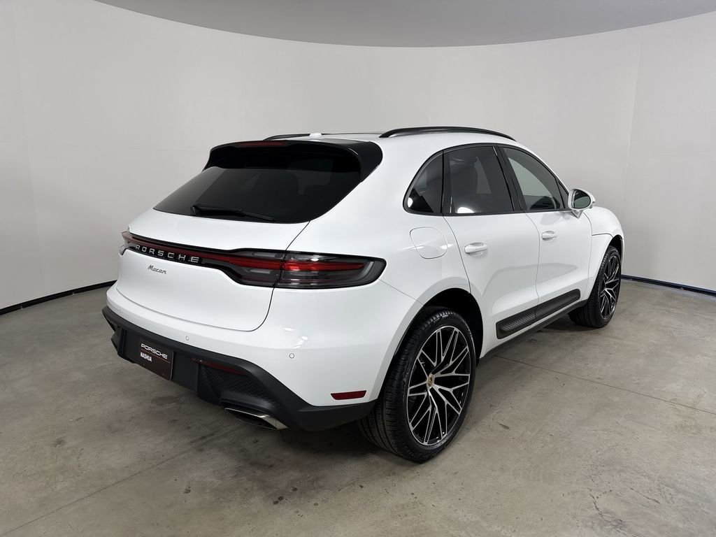 New 2026 Porsche Macan AWD/4WD image 7