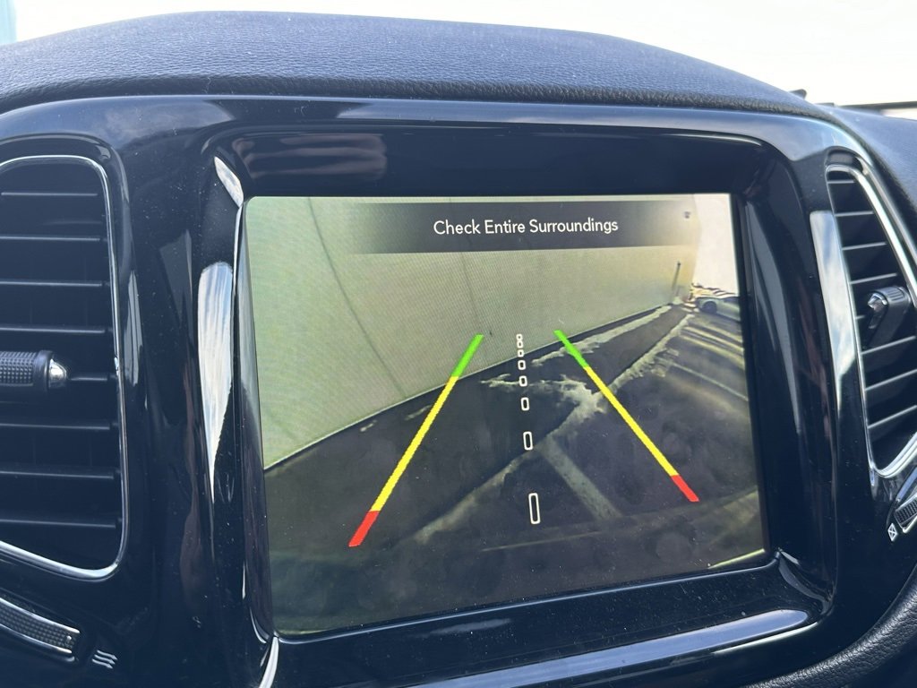 Used 2018 Jeep Compass Limited w/ Navigation Group image 38