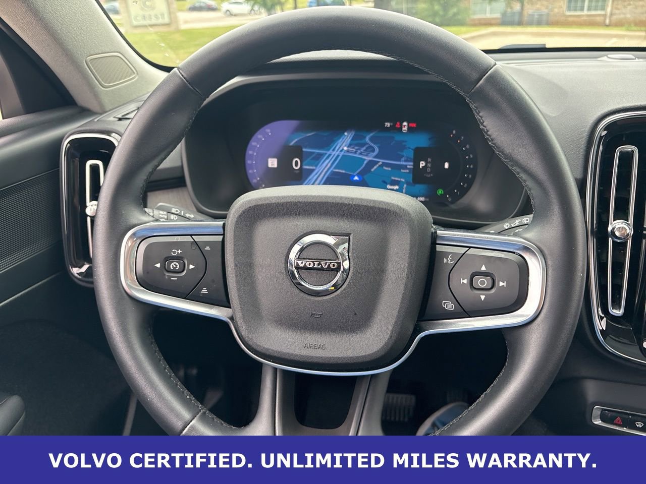 Used 2025 Volvo XC40 B5 Core AWD/4WD image 24