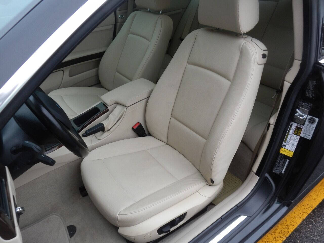 Used 2009 BMW 328i xDrive Coupe AWD/4WD image 26
