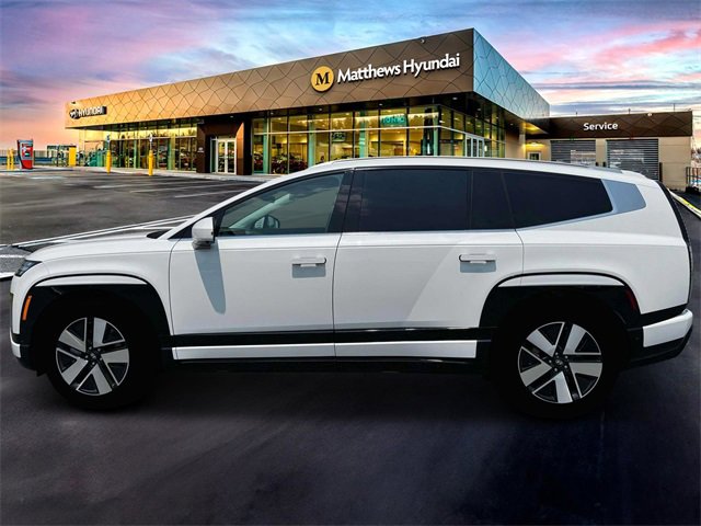 New 2026 Hyundai Ioniq 9 SEL image 3