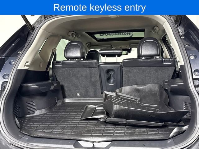 Used 2017 Nissan Rogue SL w/ SL Premium Package image 15