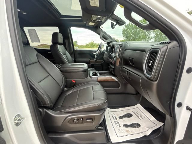 Used 2021 Chevrolet Silverado 1500 High Country w/ Technology Package AWD/4WD image 35