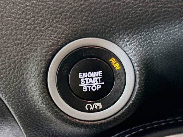 Used 2020 Dodge Challenger R/T w/ Driver Convenience Group RWD image 21
